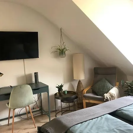 Feel - Super Zentrale 2raumwohnung Hbf-naehe Дюссельдорф