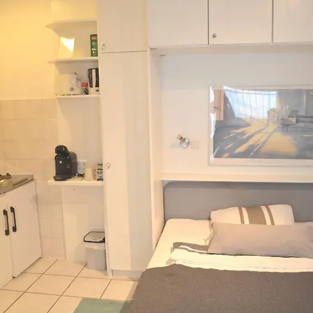 Av No.1 Rum i privatbostad Düsseldorf