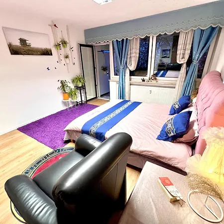 Apartament Stylish, Cozy & Quiet With One And Half In District 1 Düsseldorf