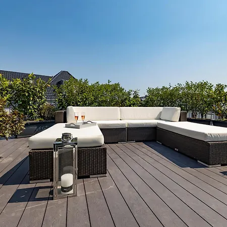 Penthouse With Whirlpool Central * Düsseldorf