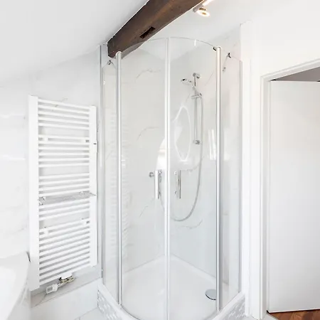 Lägenhet Penthouse With Whirlpool Central Düsseldorf