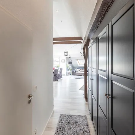 Penthouse With Whirlpool Central * Düsseldorf