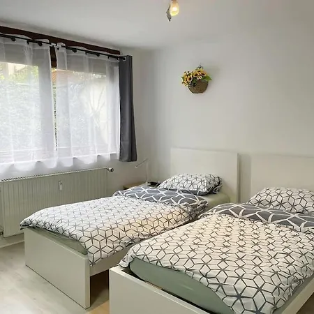Apartment Near Messe And Airport, 2-bedroom Duplex With Kitchen And Garden