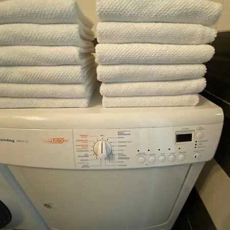 Wunderschoene Ferienwohnung! 1 Апартаменты Дюссельдорф