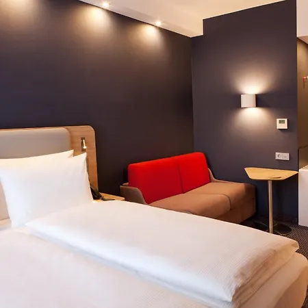 Express - Airport Hotell