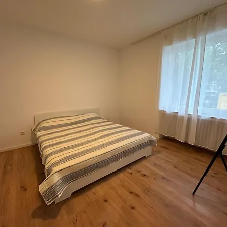 Apartamento Zentrale In Nahe Messe & Rhein Düsseldorf
