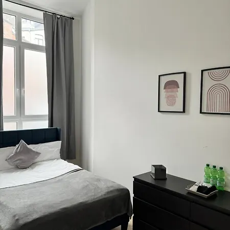 Lägenhet Heaven Homes - Doppelzimmer Mit Eigenem Bad