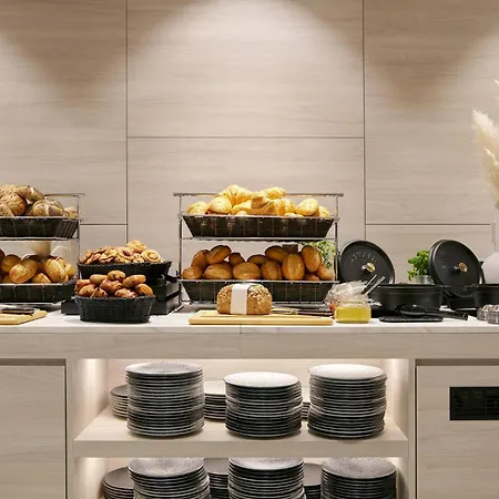 호텔 - The Niu, Hub Messe By Ihg 뒤셀도르프