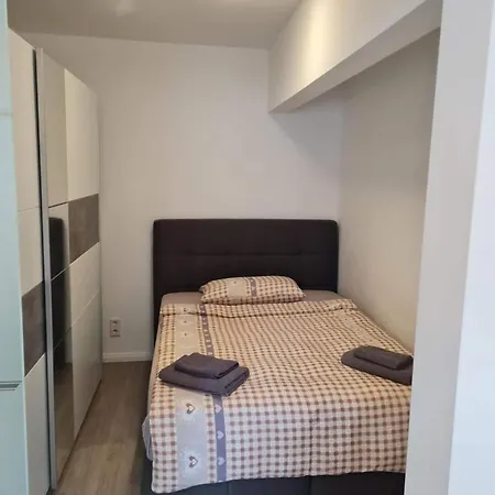 Daire Altstadt With Privade Terrasa