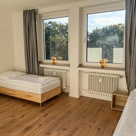 T&k - - 3 With Private Parking 7min Fair And Airport Dus * Düsseldorf