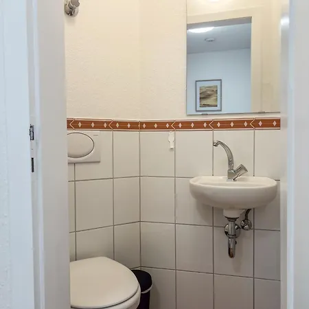 T&k - - 3 With Private Parking 7min Fair And Airport Dus Apartamento