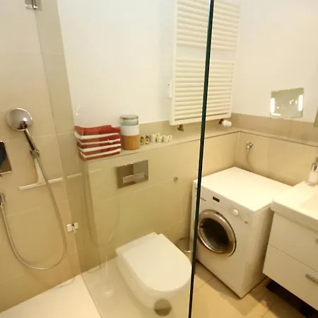 Apartamento Moebliertes Im Herzen Von