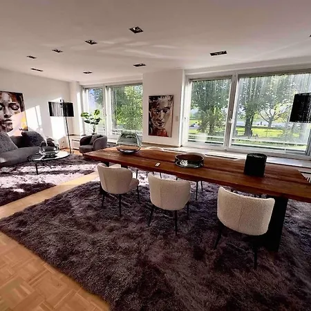 Schoenster Rheinblick Messe Parken Luxus 10 Person *