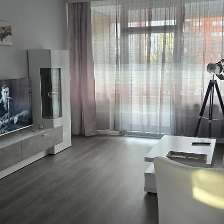 In Neuss Nahe アパート デュッセルドルフ