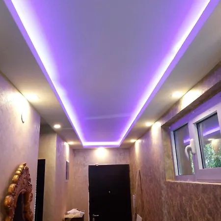 Zuhause , Keine Party, 2 Erwachsene Apartamento