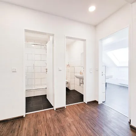 Raj Living - Center With 5 - 10 Min Messe Dus Appartamento *
