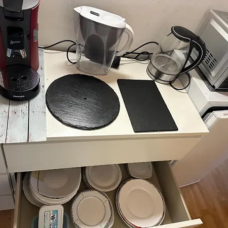 Appartement Ruhige Unterkunft, Parkplaetze & Top- Anbindung Zur & Messe
