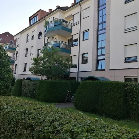 Elegant In Ludenberg * Düsseldorf