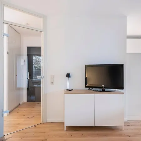 Exclusive Ludenberg Living In Stunning Area Apartamento Düsseldorf
