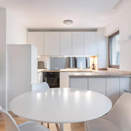 Exclusive Ludenberg Living In Stunning Area Düsseldorf