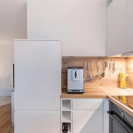 Exclusive Ludenberg Living In Stunning Area Düsseldorf
