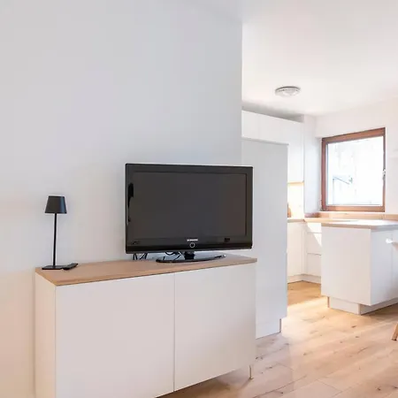 Exclusive Ludenberg Living In Stunning Area Apartamento Düsseldorf
