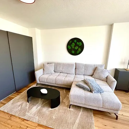 City-apartment Mit Rheinblick Апартаменты Дюссельдорф