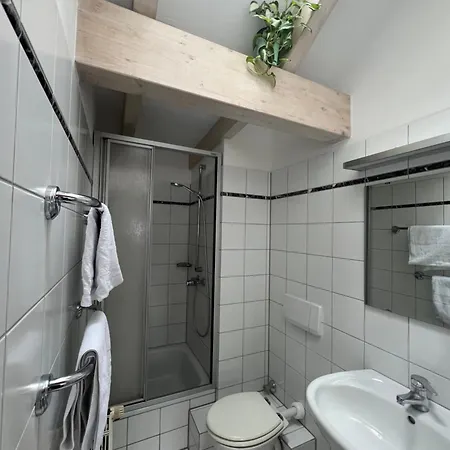 Lägenhet Cozy Loft With A View, Central, Close To Tradefair Düsseldorf