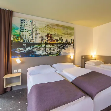 Hotel City-sued Dusseldorf