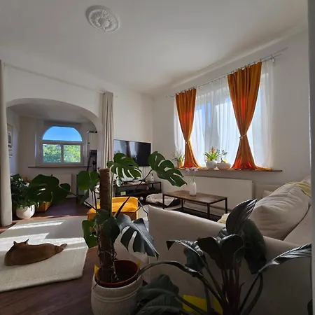 Altbauwohnung Apartmán