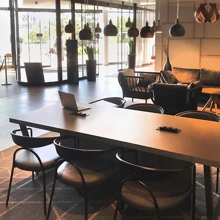 - The Niu, Hub Messe By Ihg 호텔 3*