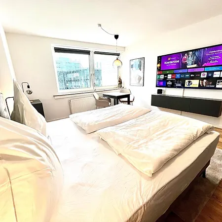 City-apartment Mit Rheinblick Дюссельдорф