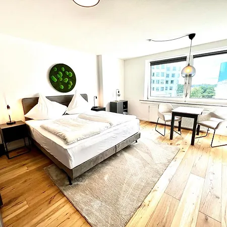 City-apartment Mit Rheinblick Дюссельдорф