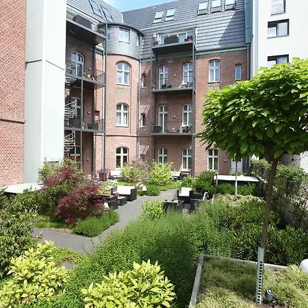 The Red 5* Dusseldorf