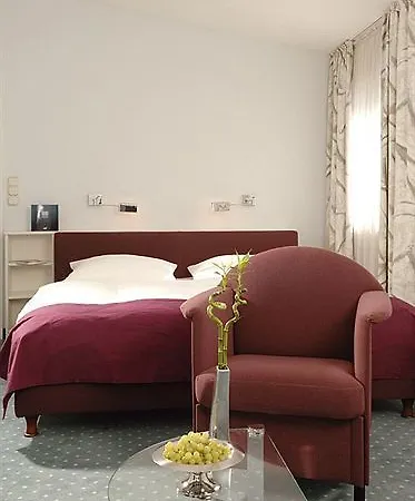 B-hotel 3* 뒤셀도르프