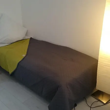 Avi Goodhouse Apartmán
