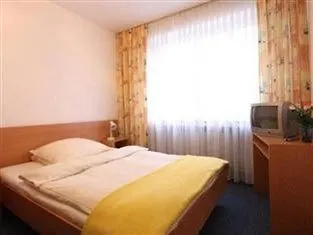 Paris Hotell 3*