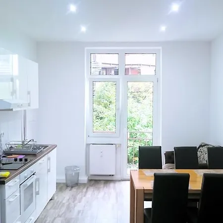 Avi Goodhouse Apartmán