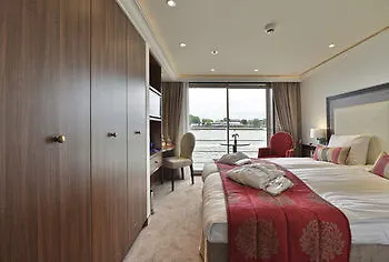 Faircruise Business Hotelship 4*