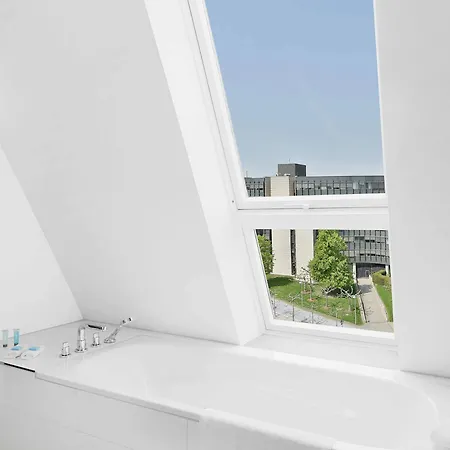 The Red 5* Dusseldorf