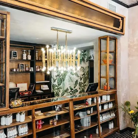 Max Brown Midtown, Part Of Sircle Collection 4*