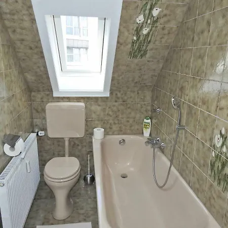 Zentrale 2 Zi. Ferienwohnung Appartamento Düsseldorf