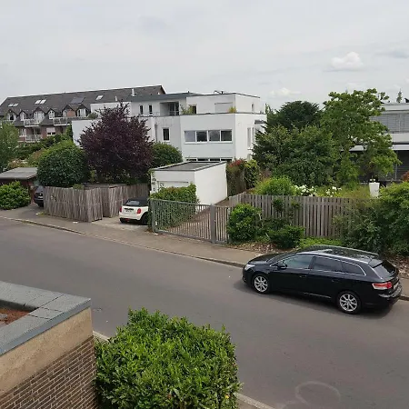 Apartment Ferien, Messewohnung In Der Nahe Des Uniklinikum Dusseldorf