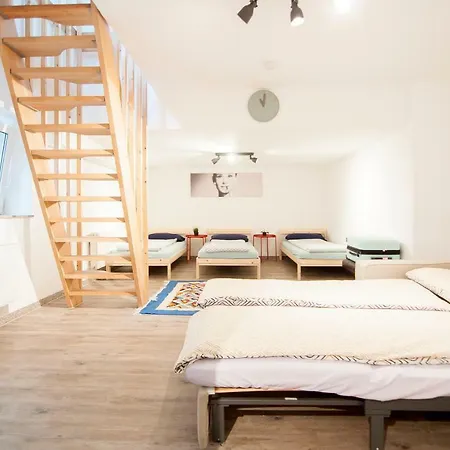 Centrum Suites Апартаменты