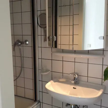 Messewohnung Duesseldorf-nord Апартаменты *