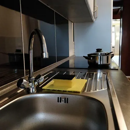 Apartament Avi Burgplatz Düsseldorf