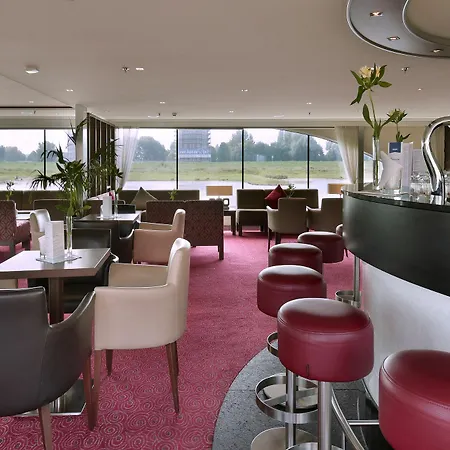 Hotelships Holland - Hs Leonora - Messe Hotell