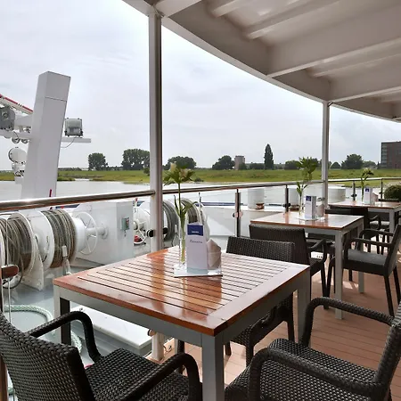Hotelships Holland - Hs Leonora - Messe Hotell