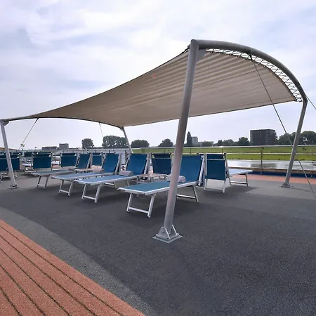 Hotell Hotelships Holland - Hs Leonora - Messe Düsseldorf