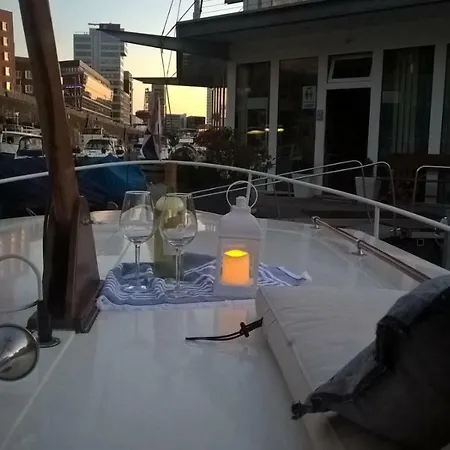 Bootsliebe Botel Düsseldorf